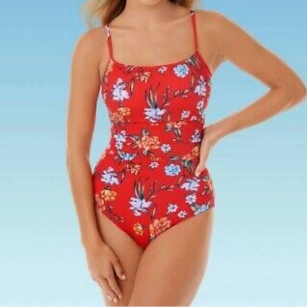 NWT Women's slimming control swimsuit